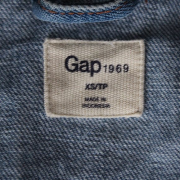 GAP Denim Peplum Jacket - Picture 6 of 7